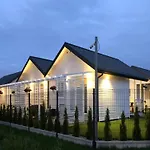 Comfortable Homes With Air Conditioning Holiday home Dabki