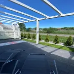 Comfortable Homes With Air Conditioning Holiday home