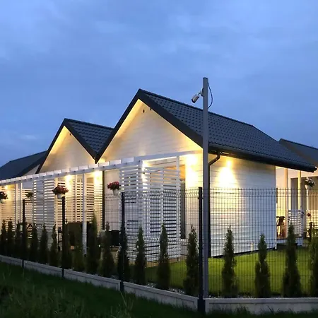 Comfortable Homes With Air Conditioning Дом отдыха Домбки